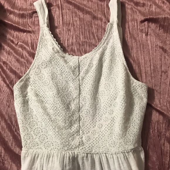 American Eagle Outfitters Tops - AMERICAN EAGLE WHITE PEPLUM TOP
